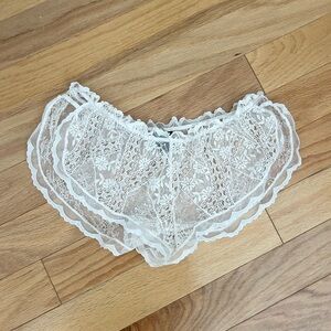 VICTORIA’S SECRET Lace Lingerie Shorts